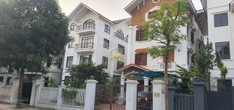 Hình ảnh dự án Biệt thự Phương Viên Viên nằm trong lõi khu đô thị Mailand Hanoi City (Splendora Bắc An Khánh). Vị trí tọa lạc tại thôn Phương Viên, xã Song Phương, huyện Hoài Đức (nay là xã Sơn Đồng), thành phố Hà Nội