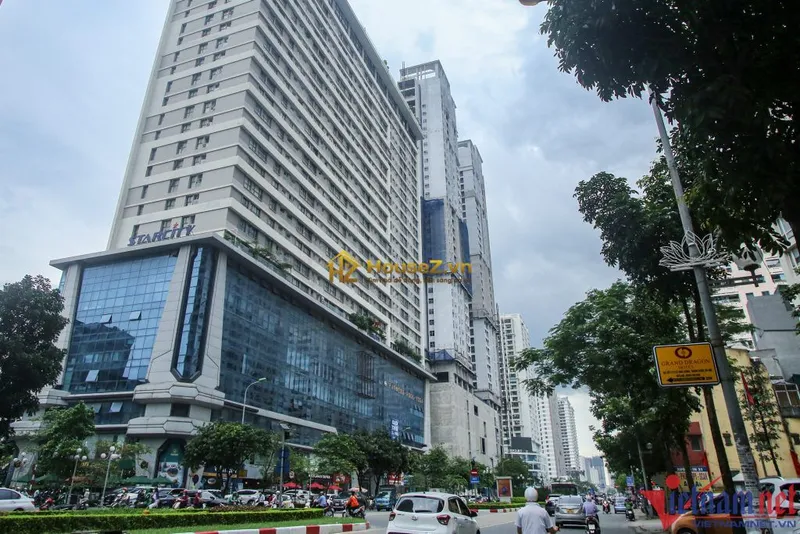 Hình ảnh dự án Cao ốc Nacimex tọa lạc trên mặt đường Lê Văn Lương kéo dài (nay là đường Tố Hữu), thuộc Khu đô thị Dương Nội, quận Hà Đông, Hà Nội
