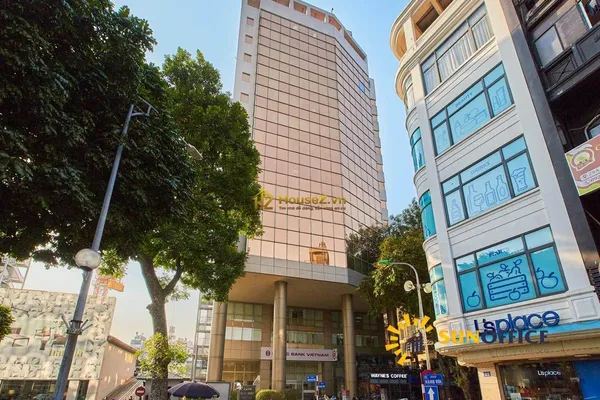 Ha Noi Tung Shing Square