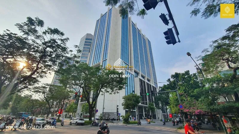 Hình ảnh dự án STD Tower nằm tại số 24 đường Quang Trung (ngay góc giao với phố Hạ Hồi), quận Hoàn Kiếm, thành phố Hà Nội